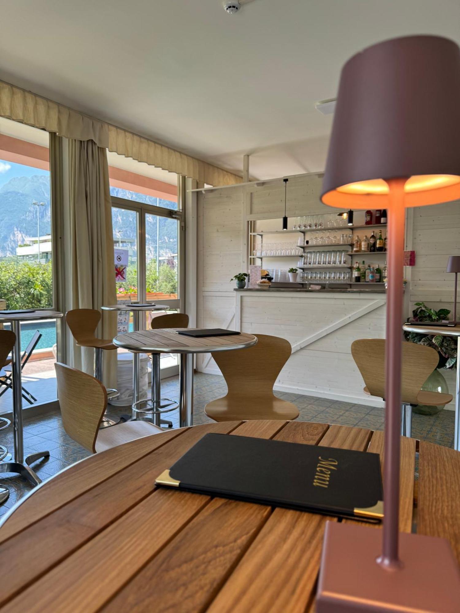 Hotel Diana Riva del Garda Esterno foto