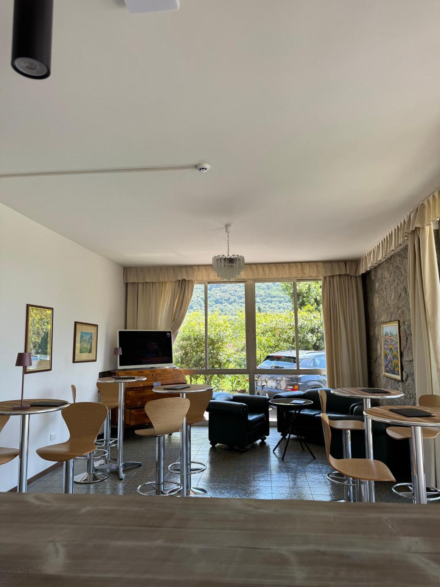 Hotel Diana Riva del Garda Esterno foto
